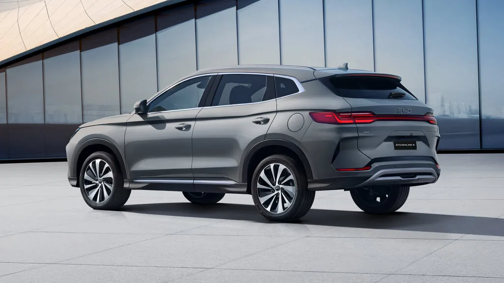 BYD Sealion 6 rear three-quarter