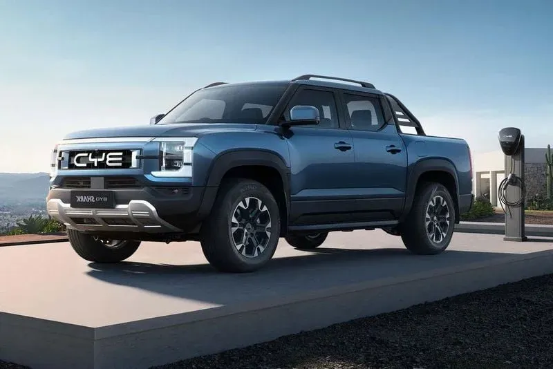 BYD Shark 6