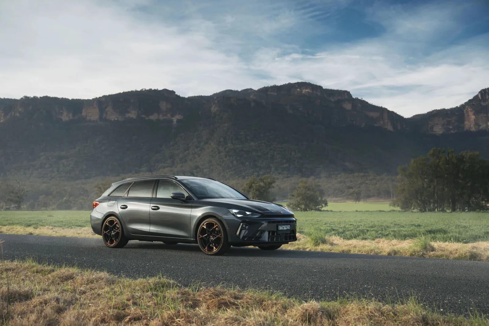 2026 Cupra Leon VZx Sportstourer: 245kW AWD Hot Wagon From $67,490, Orders Open Late June