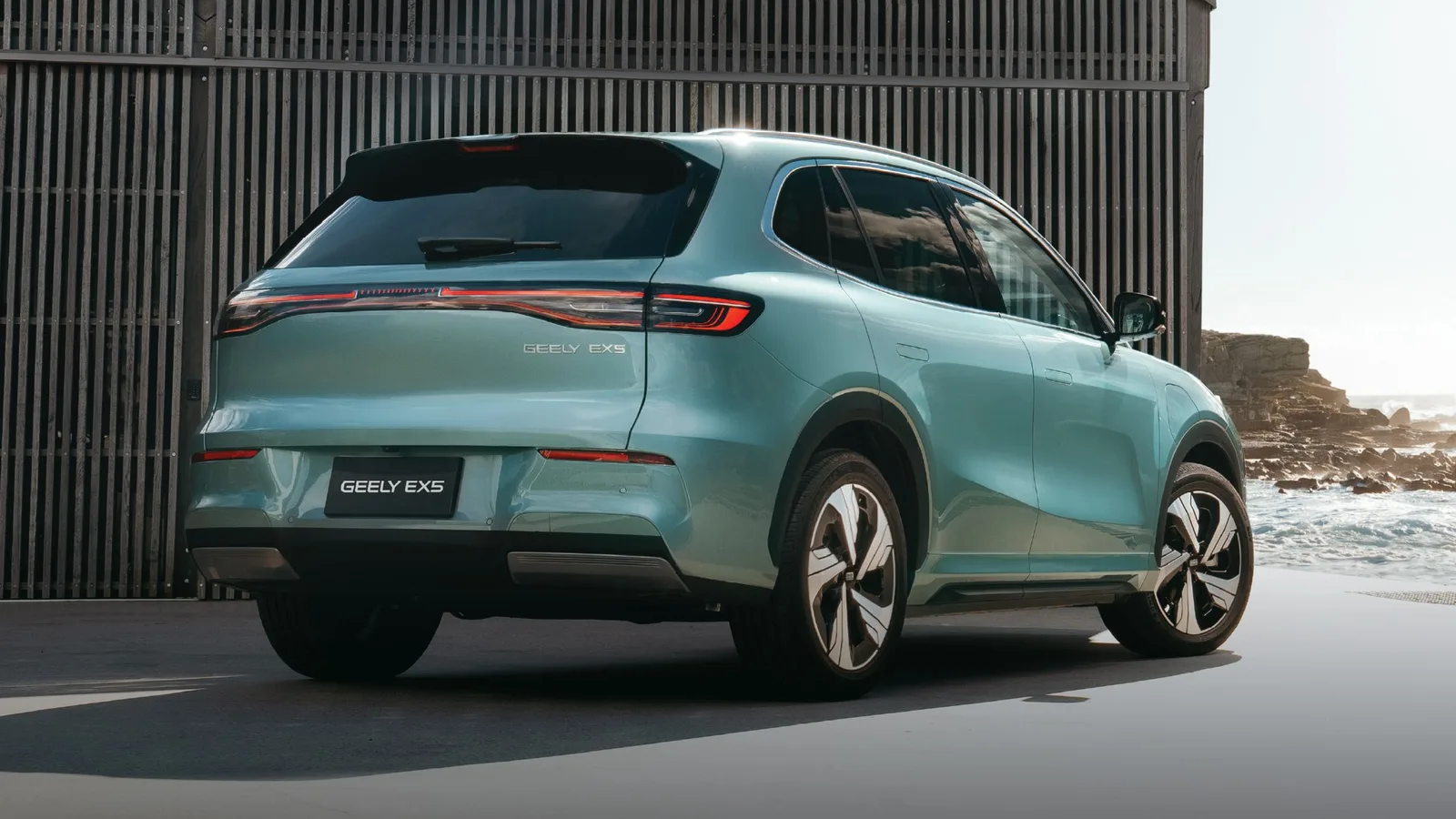 Geely EX5 rear three-quarter