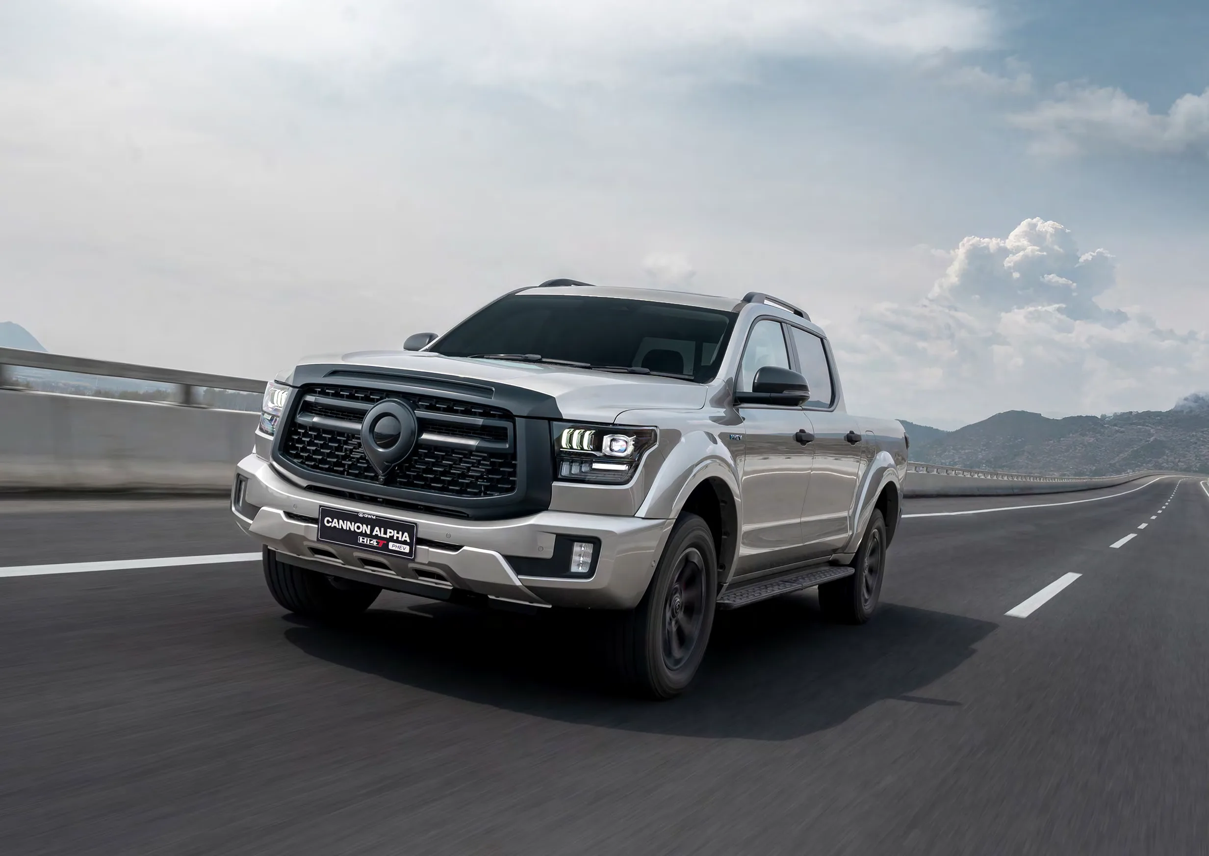 GWM Cannon Alpha dual-cab ute front three-quarter