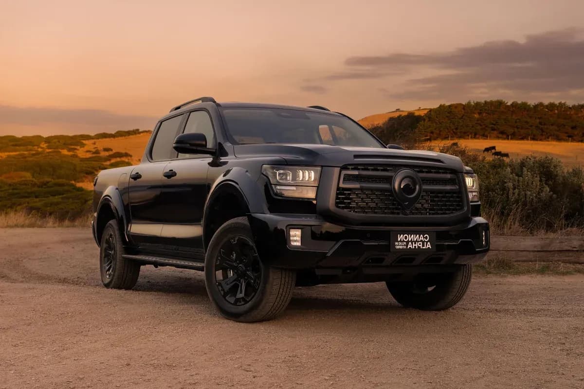 GWM Cannon Alpha dual-cab ute front three-quarter
