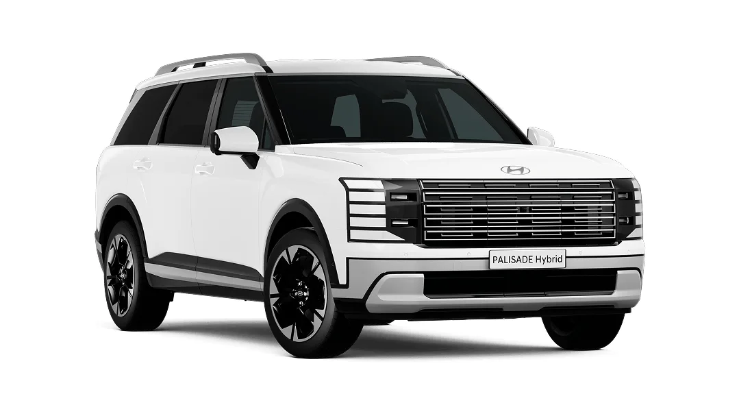 2026 Hyundai Palisade XRT Pro large SUV in matte green with all-terrain tyres, front three-quarter