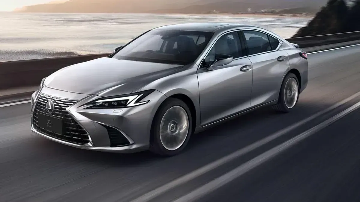Lexus ES