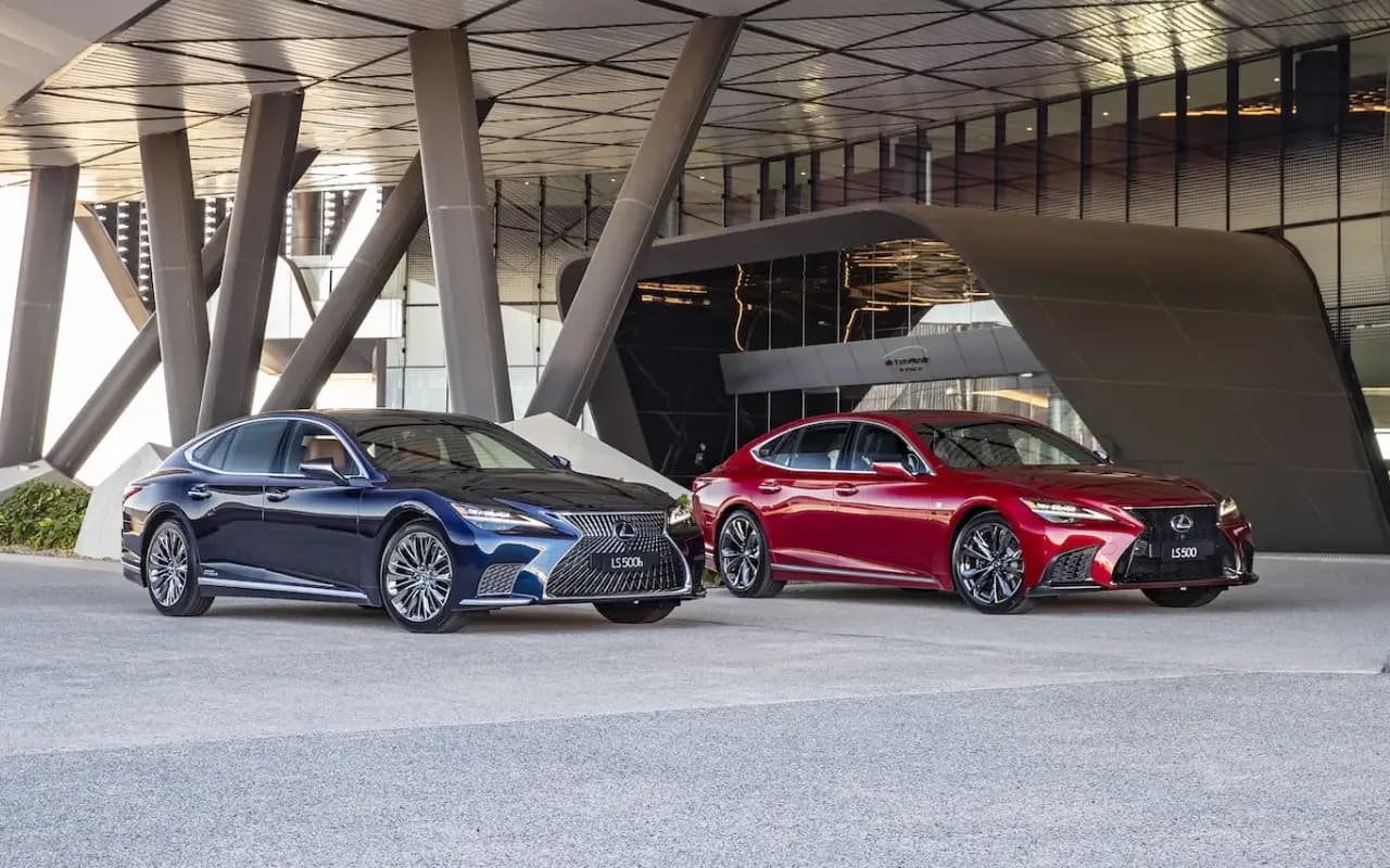 Lexus LS