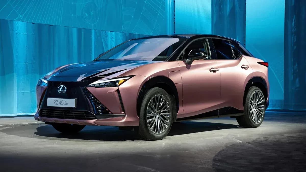 Lexus RZ