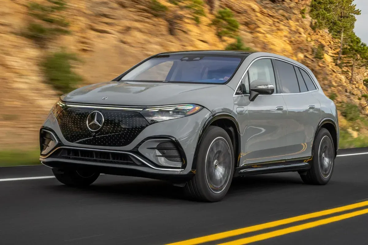 Mercedes-Benz EQS SUV