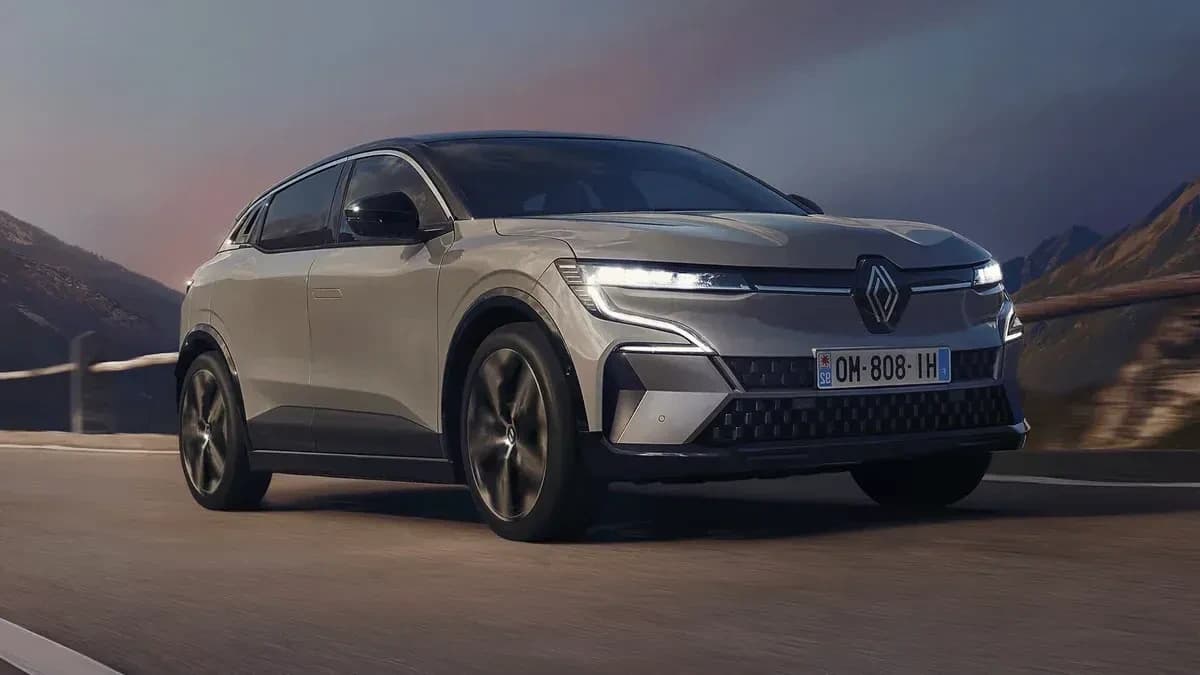 2027 Renault Megane E-Tech Facelift: 67kWh LFP, 500km WLTP and V2L Confirmed for Australia in 2027