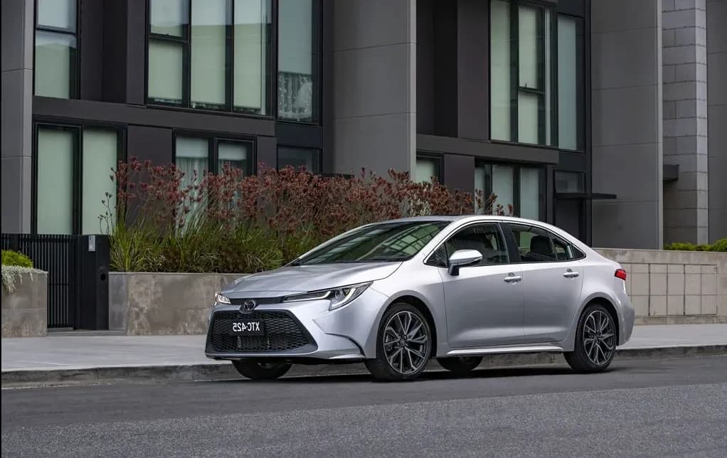 Toyota Corolla Sedan