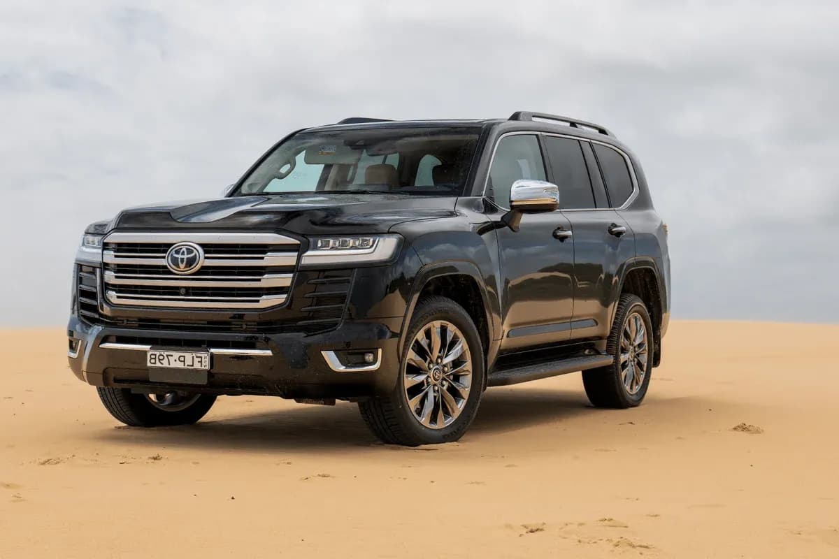 Toyota LandCruiser 300