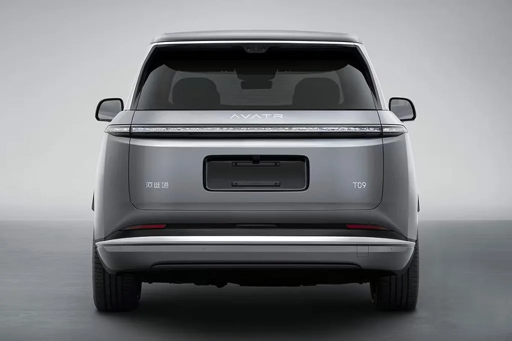 Avatr T09 rear view in silver showing the full-width crystal-effect light bar and T09 badging