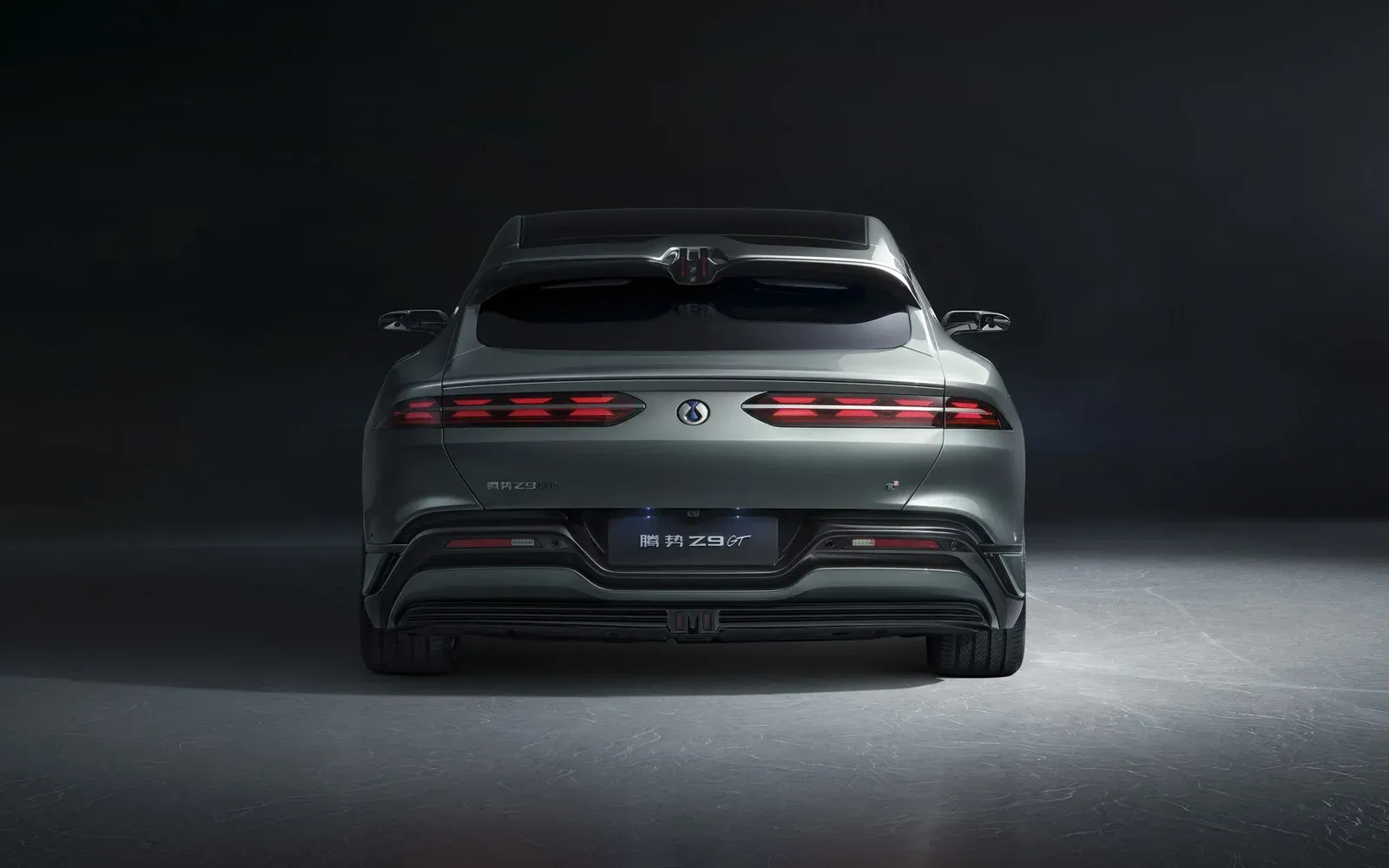 Denza Z9GT rear view showing full-width tail light bar and shooting brake roofline