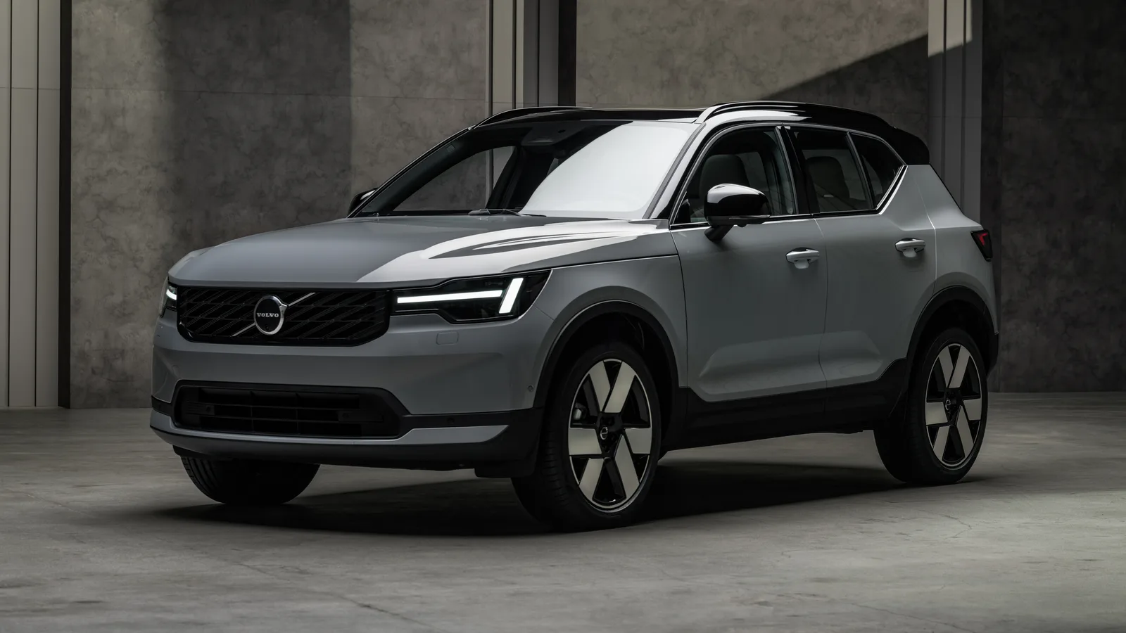 Updated Volvo XC40 and EX40: New Lights, 11.2-Inch Screen and Safety Hardware, With Australian Arrival Reported for 2027 and No Price Yet