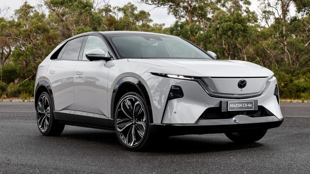 Mazda CX-6e