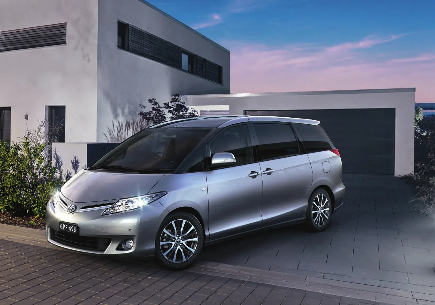 Toyota Tarago